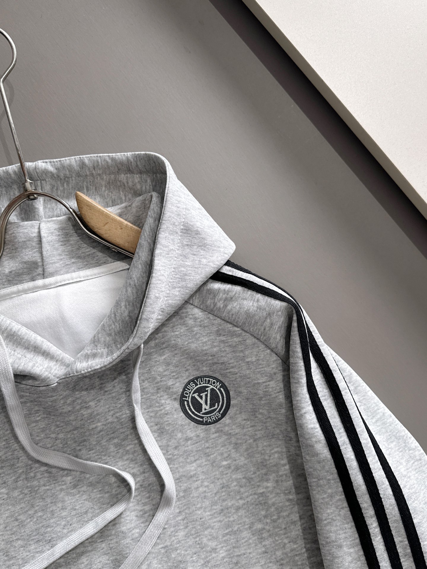 ルイ・ヴィトン「Louis Vuitton」メンズ フード付きコットンパーカー(ユニセックス)