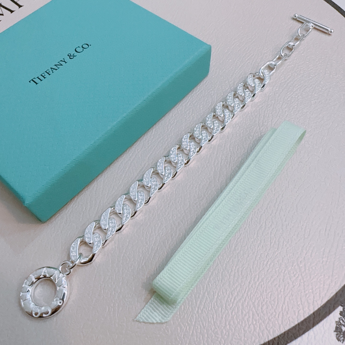 ティファニー「Tiffany & Co.」ポリッシュドシルバーリンク ブレスレット