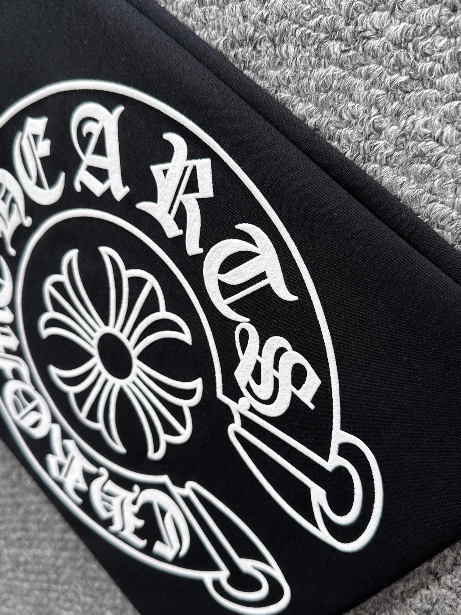 クロムハーツ「Chrome Hearts」プレミアムクルーネックTシャツ