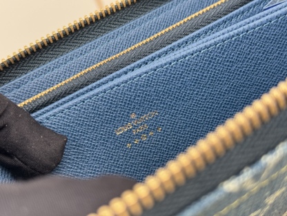 ルイ・ヴィトン「Louis Vuitton」モノグラム デニム ジップ ウォレット