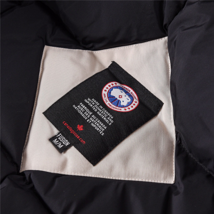 カナダグース「Canada Goose」秋冬フード付きダウンジャケット