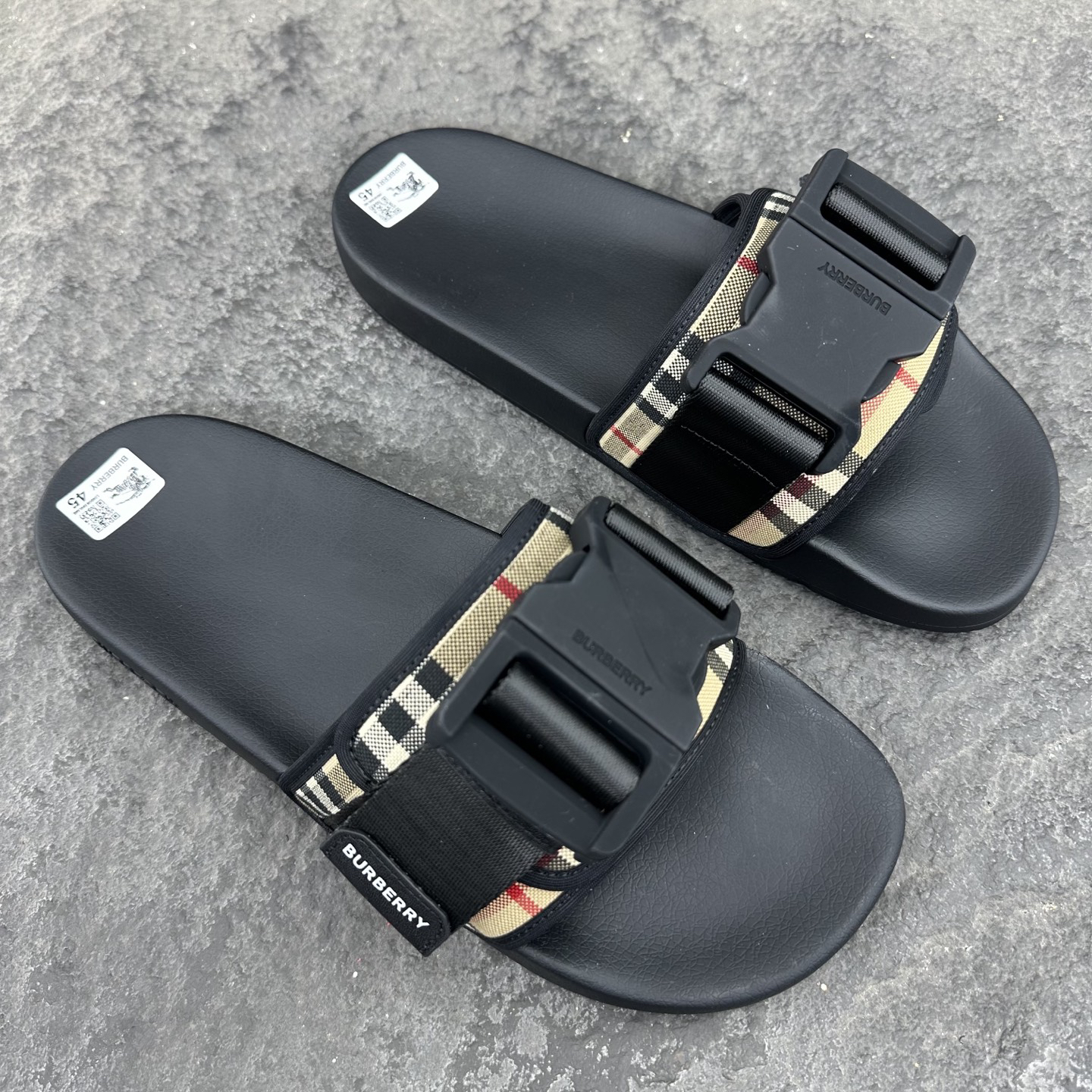 バーバリー「Burberry」バーバリー ビンテージ チェック スライドサンダル / ビーチサンダル