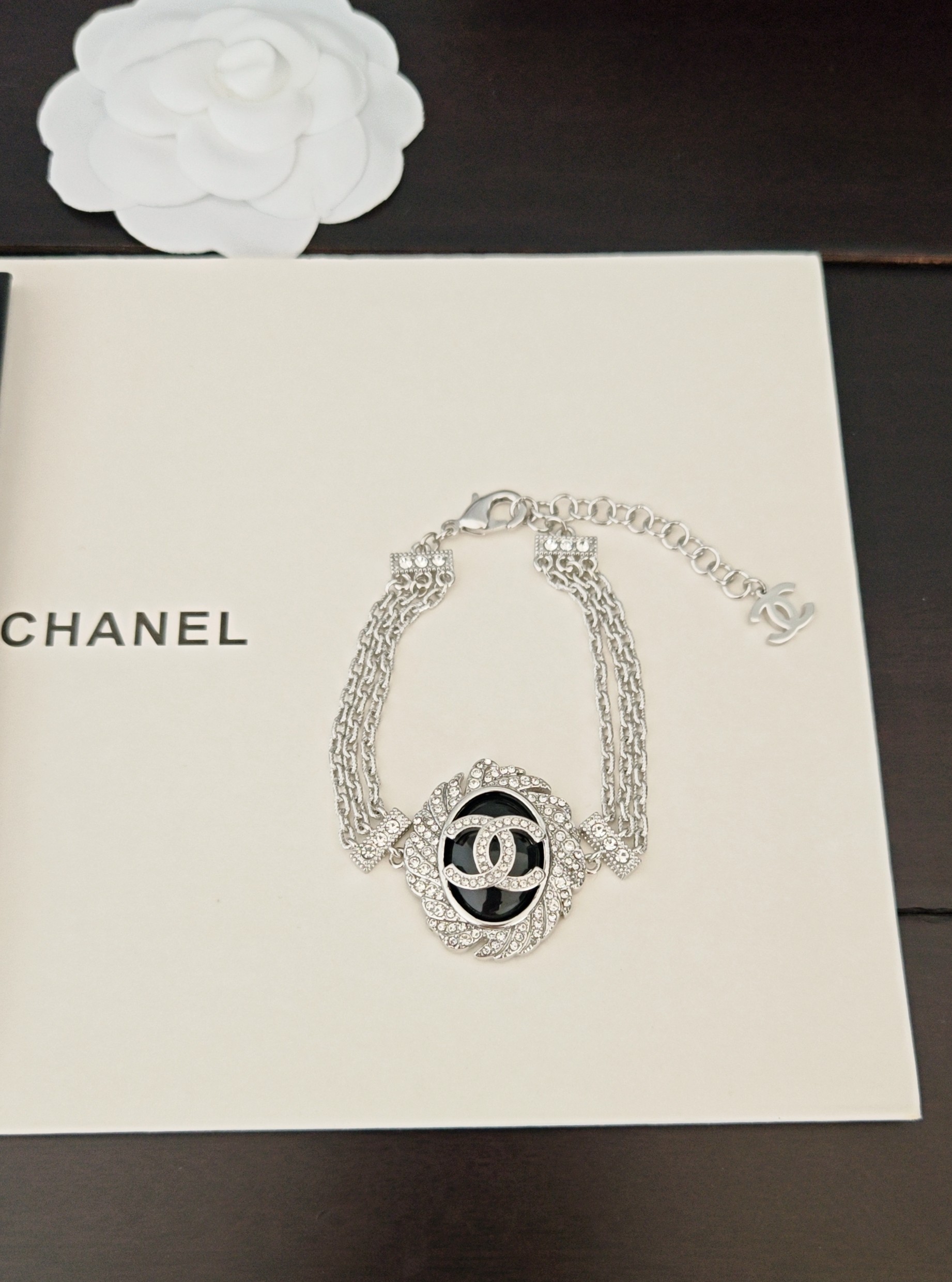 シャネル「Chanel」フルダイヤ オーバル トリプルチェーン ブレスレット ブレスレット