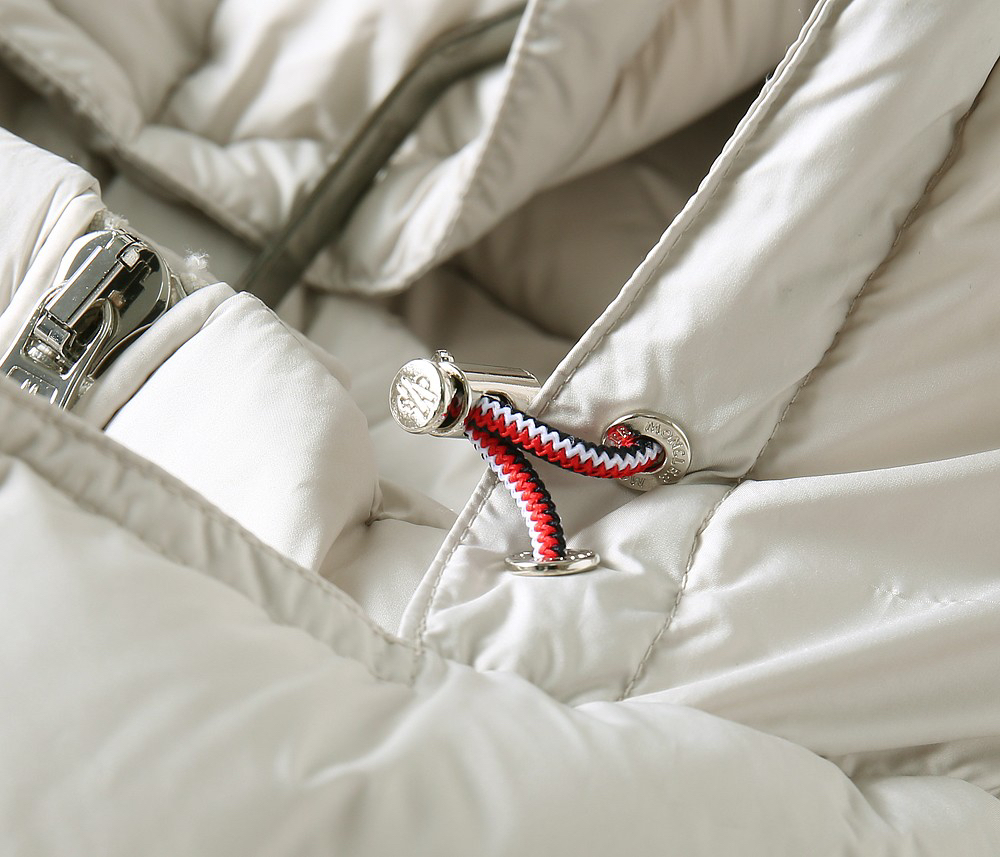 モンクレール「Moncler」秋冬 ダウンジャケット