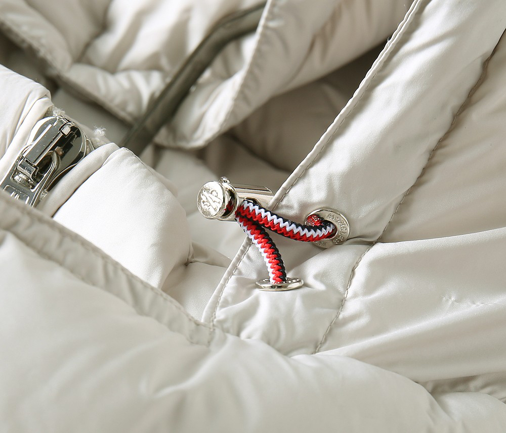 モンクレール「Moncler」秋冬 ダウンジャケット