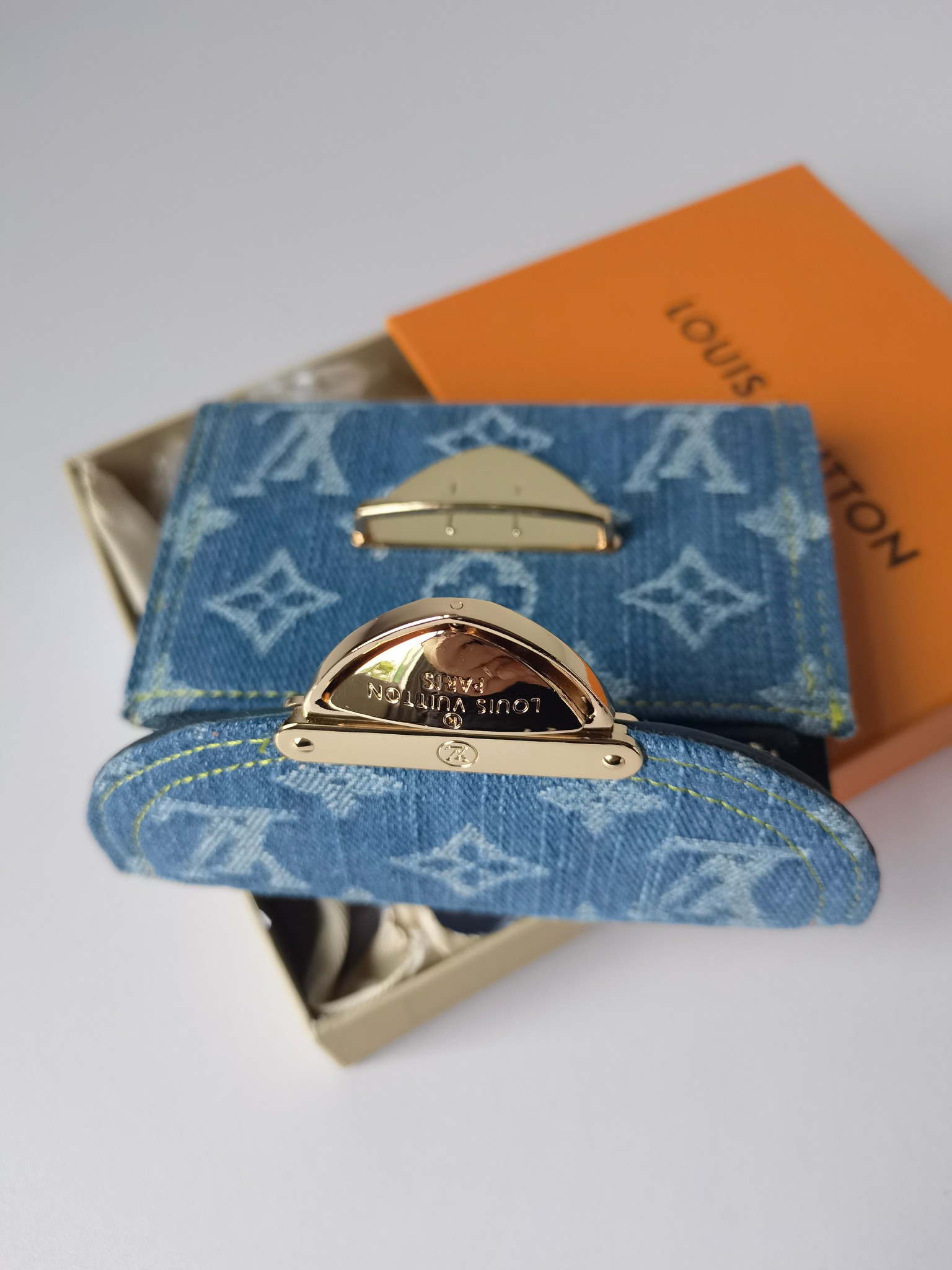 ルイ・ヴィトン「Louis Vuitton」ルイ・ヴィトン ヴィクトリーヌ ウォレット M82959 / 二つ折り財布