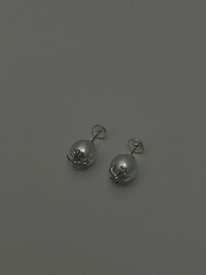 クロムハーツ「Chrome Hearts」クロムハーツ × ミキモト コラボレーションパールクロスピアス S925 ピアス