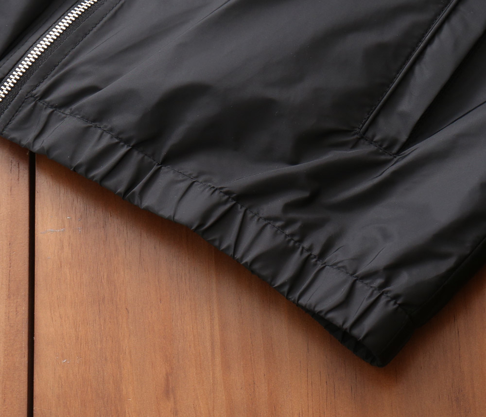 プラダ「Prada」秋冬 フード付きアウター