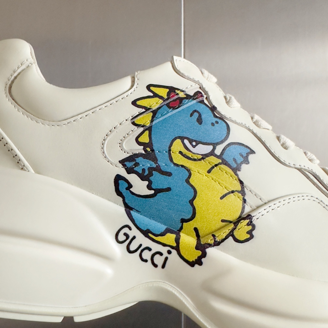 グッチ「Gucci」グッチ ライトン スニーカー (スネークイヤーリミテッド) / レザースニーカー