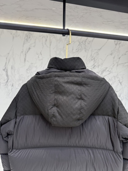 ルイ・ヴィトン「Louis Vuitton」Down Blouson ダウンジャケット