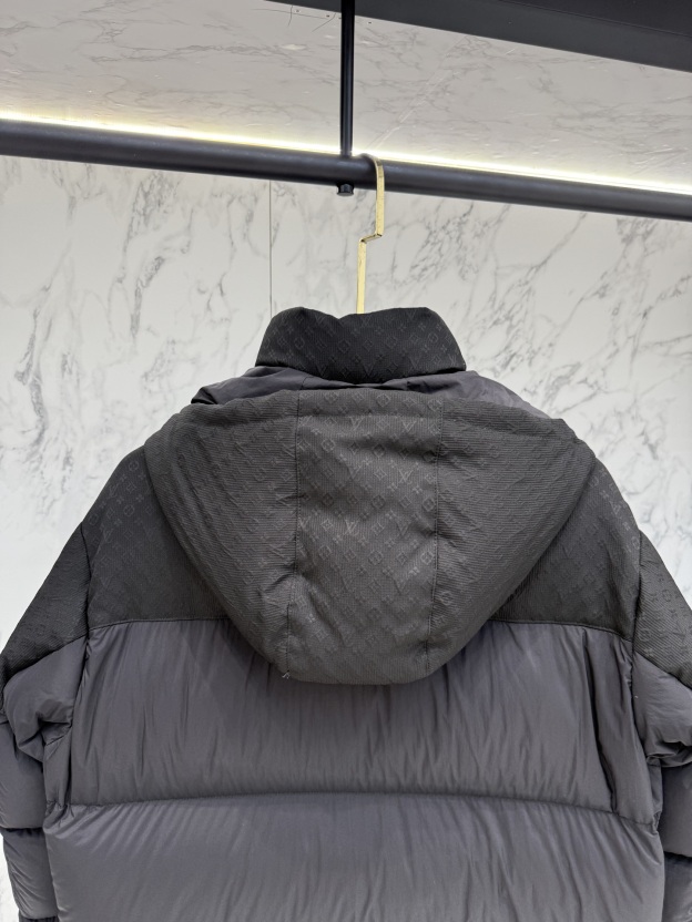 ルイ・ヴィトン「Louis Vuitton」Down Blouson ダウンジャケット