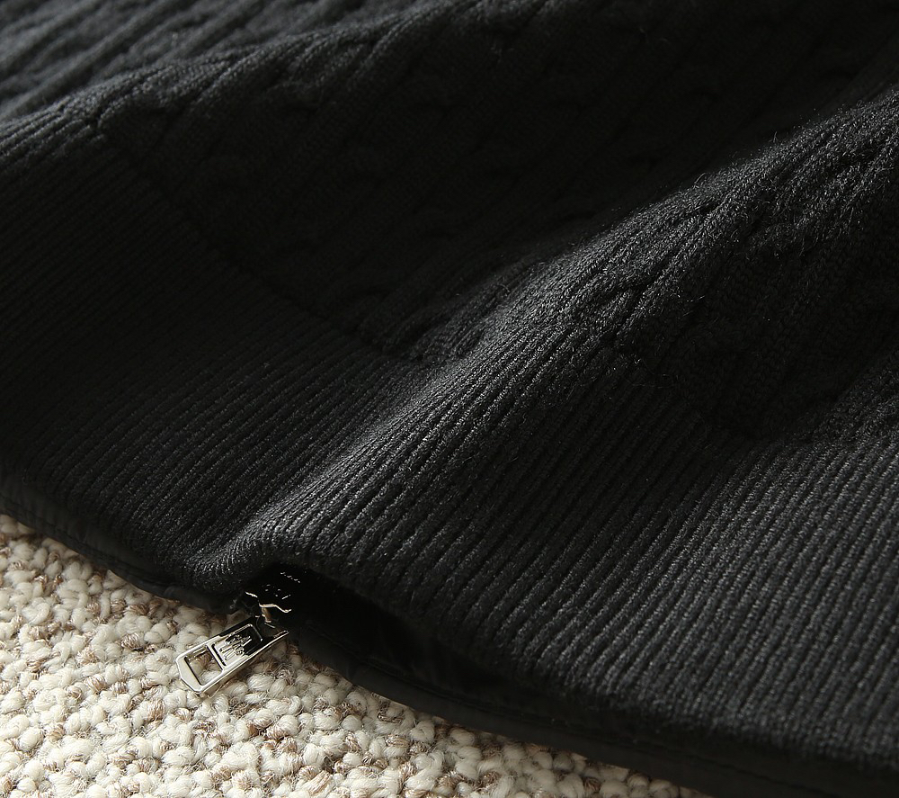 モンクレール「Moncler」秋冬 ニット調ダウンジャケット