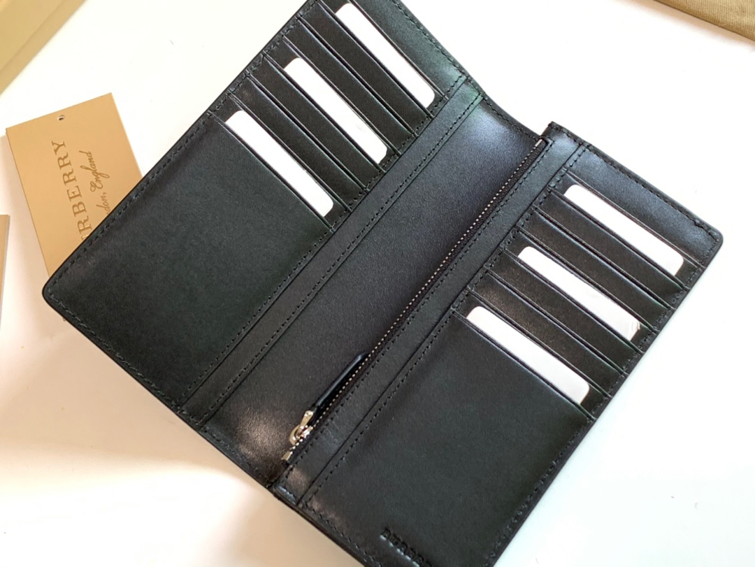 バーバリー「Burberry」London チェック 二つ折り財布