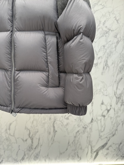 ルイ・ヴィトン「Louis Vuitton」Down Blouson ダウンジャケット