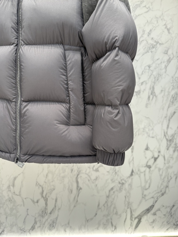 ルイ・ヴィトン「Louis Vuitton」Down Blouson ダウンジャケット