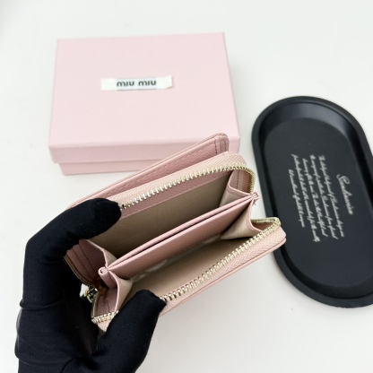 ミュウミュウ「Miu Miu」ミュウミュウ マテラッセ ラムスキン コンパクトバッグ 791 / ショルダーバッグ