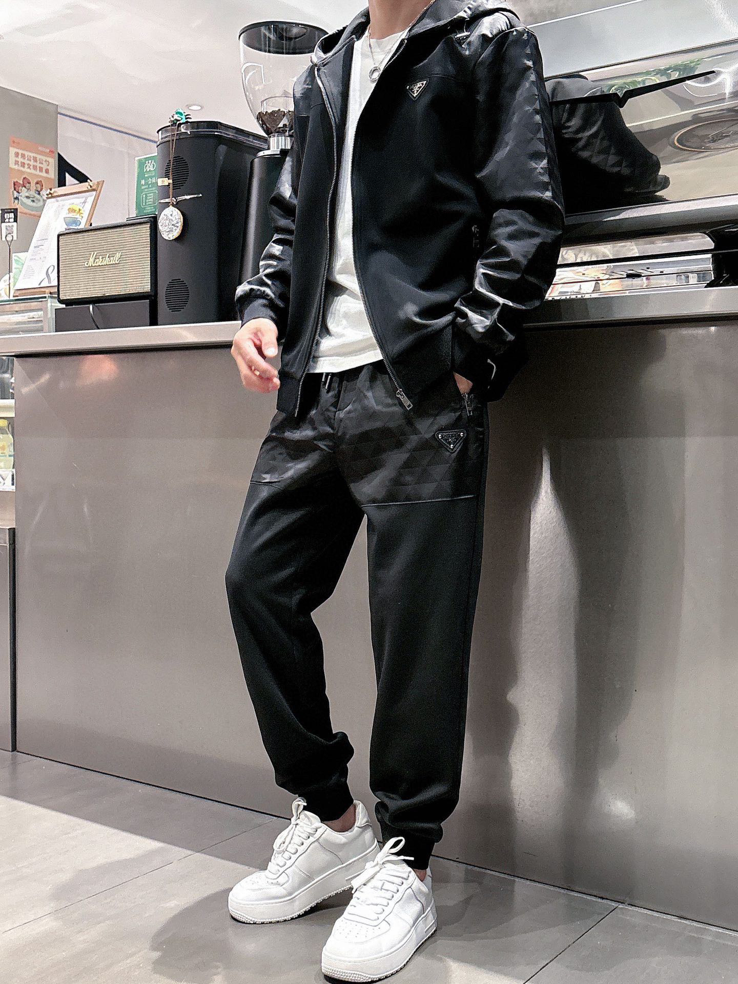 プラダ「Prada」秋冬 メンズ  カジュアルスポーツセット