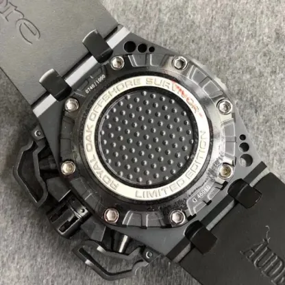 オーデマ ピゲ「Audemars Piguet」 ロイヤル オーク オフショア サバイバー  メンズウォッチ42MM