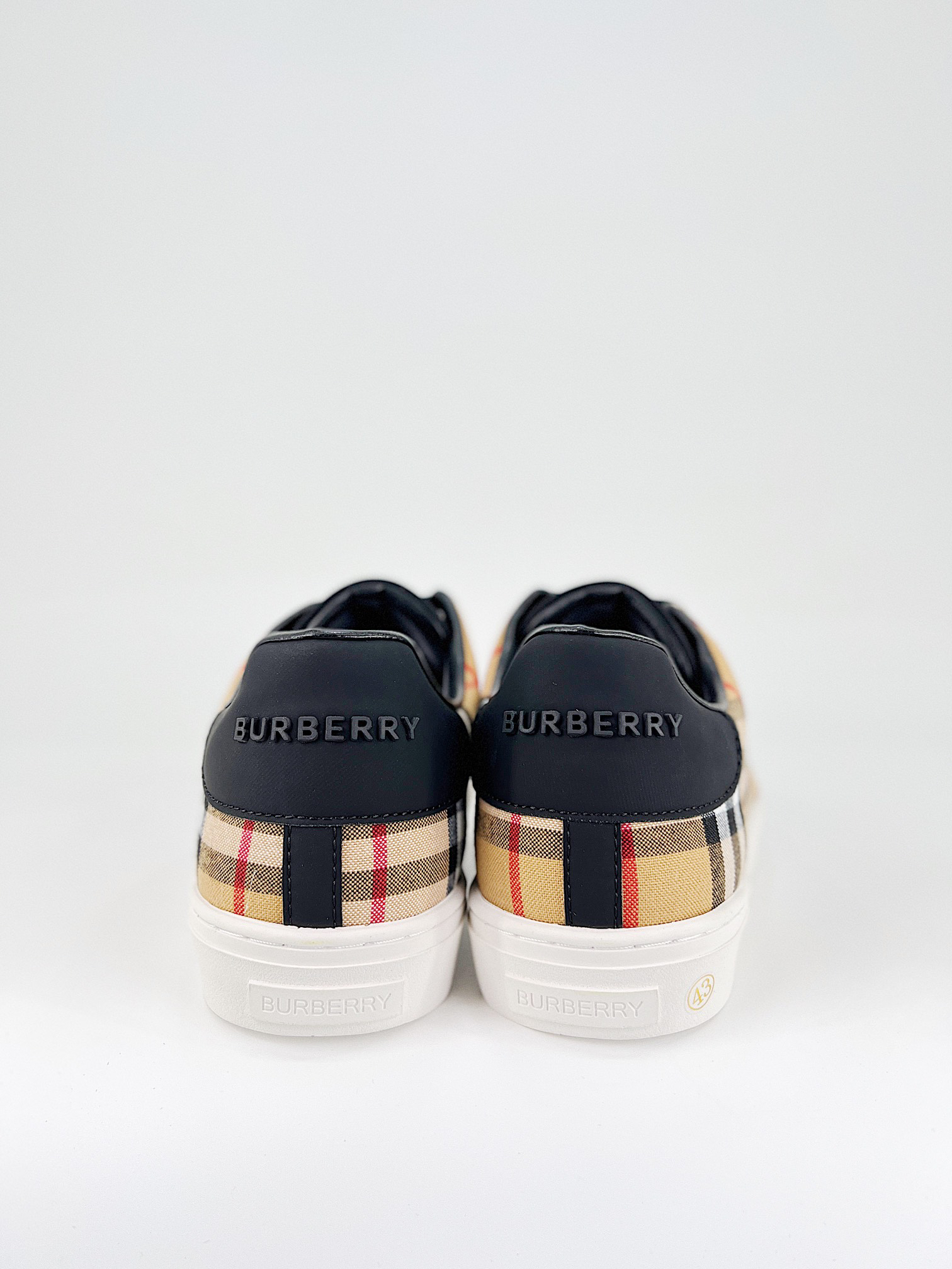 バーバリー「Burberry」バーバリー テラス スニーカー / レザースニーカー
