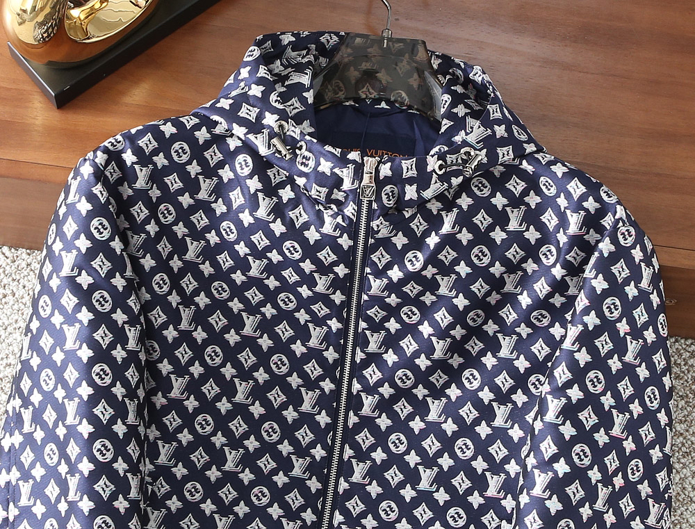 ルイ・ヴィトン「Louis Vuitton」秋冬コレクション クイルテッド ジャケット