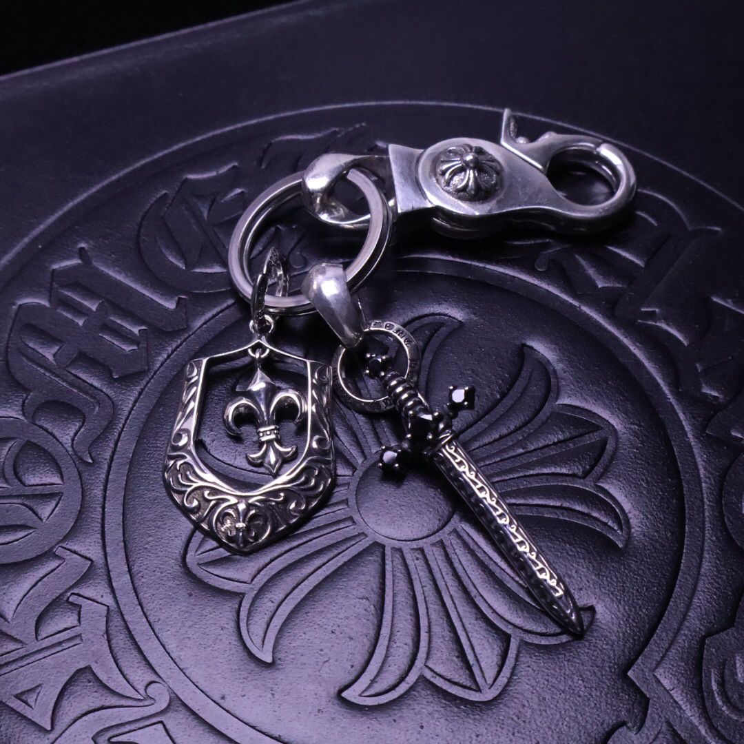 クロムハーツ「Chrome Hearts」キーホルダー＆バッグチャーム - トレンドシンボル