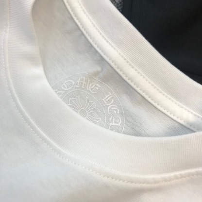 クロムハーツ「Chrome Hearts」カラーレザー クロス エンブロイダリーTシャツ