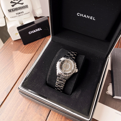 シャネル「Chanel」J12 キャリバー 33MM