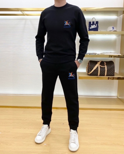 バーバリー「Burberry」メンズ  カジュアルスポーツセット