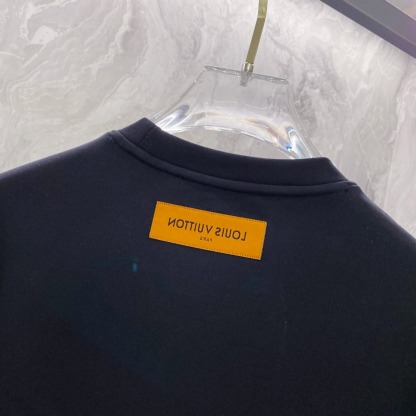 ルイ・ヴィトン「Louis Vuitton」スウェットシャツ