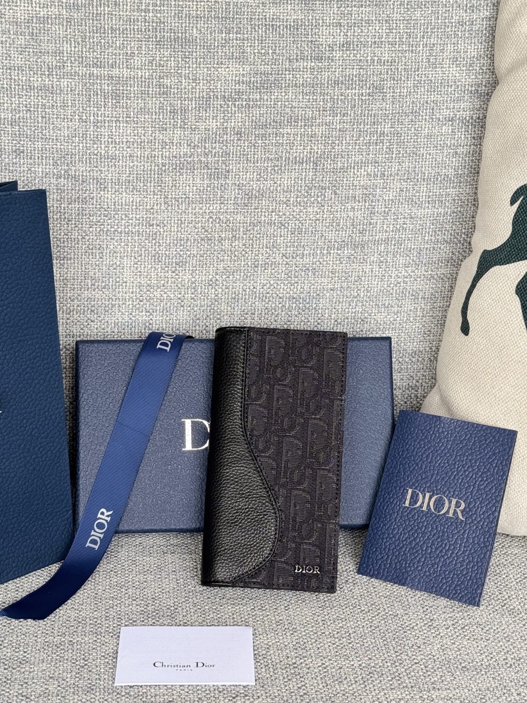 ディオール「Dior」Oblique モチーフ レザー コンパクト ロングウォレット