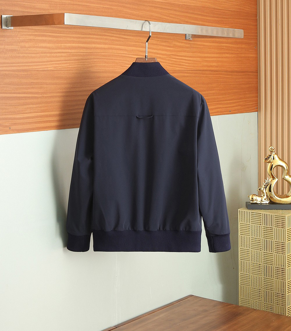 ルイ・ヴィトン「Louis Vuitton」秋冬コレクション クイルテッド ジャケット