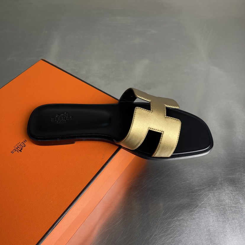 エルメス「Hermès」エルメス オランサンダル / レザースライドサンダル