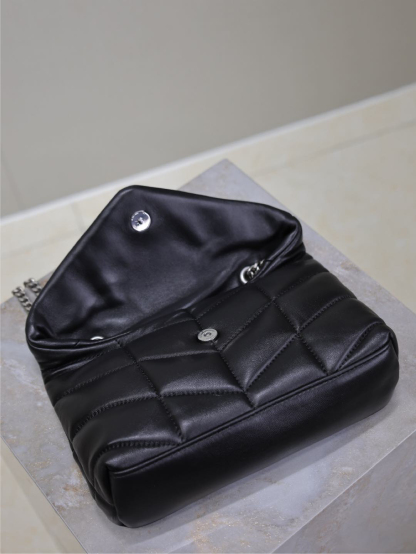 2026サンローラン「Saint Laurent TOY PUFFER ナッパラムスキン チェーンショルダーバッグ