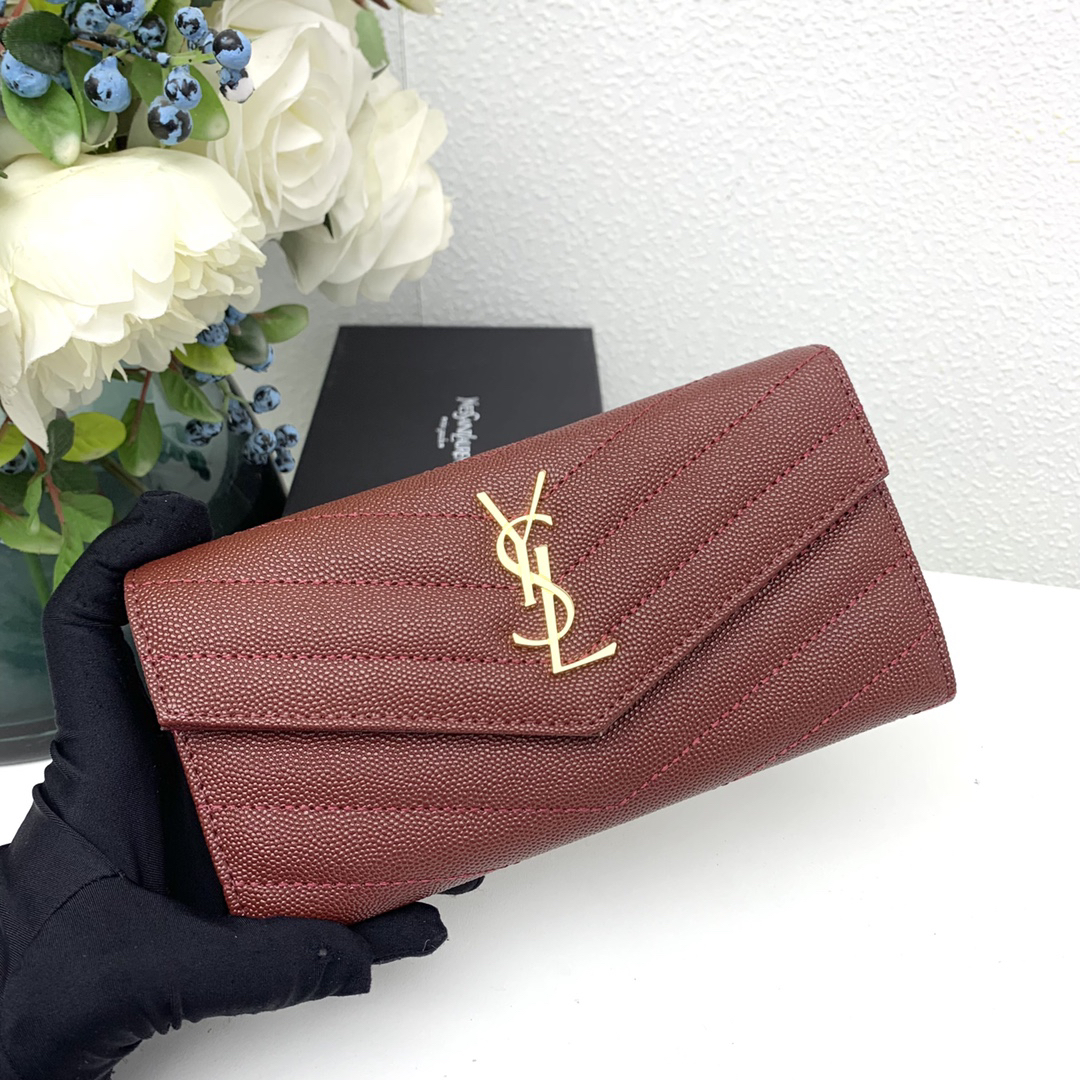 サンローラン「Saint Laurent」カサンドラ マトラッセ ラージ フラップウォレット（グレイン・ド・プードル エンボスレザー）