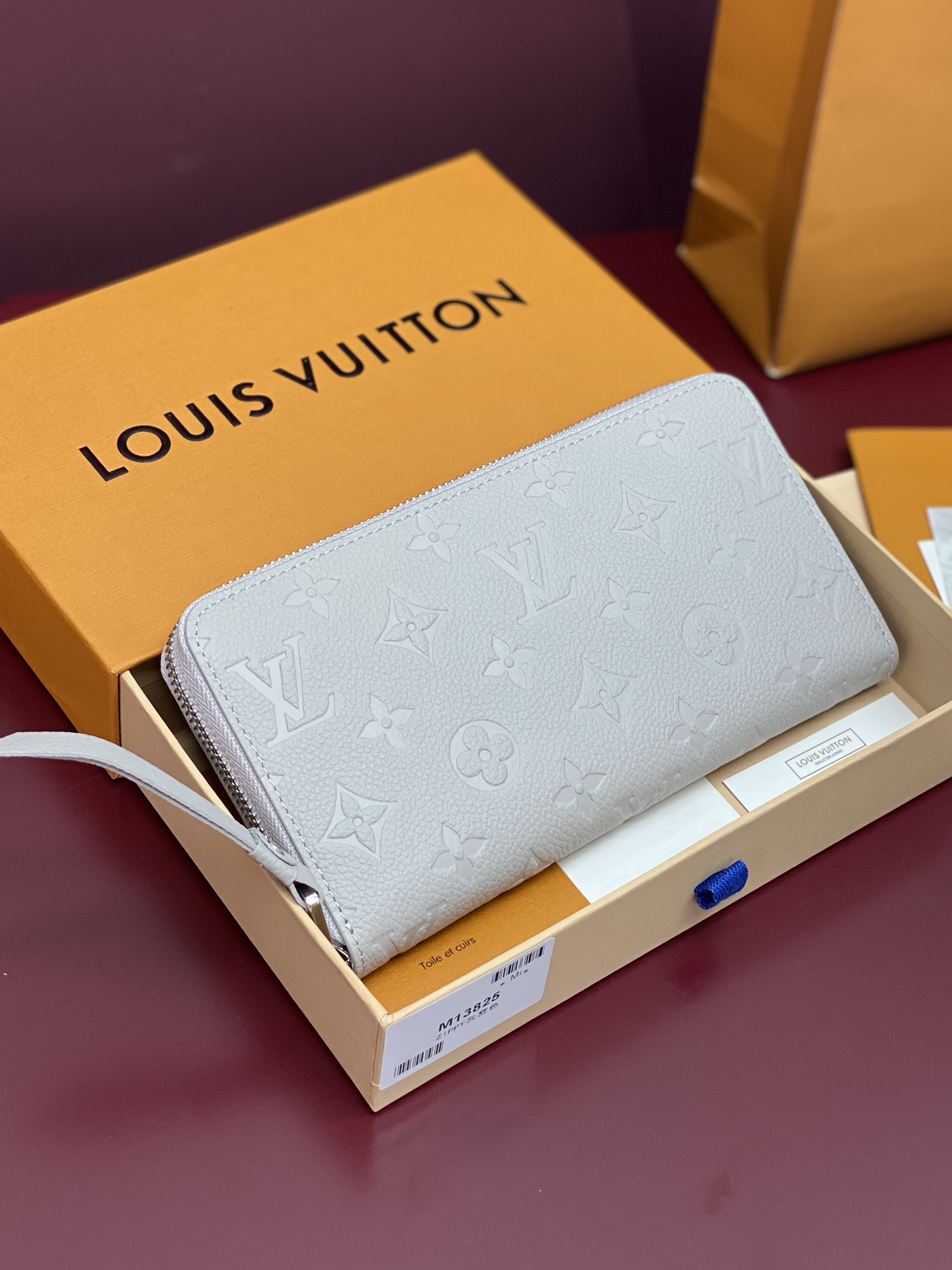 ルイ・ヴィトン「Louis Vuitton」ジッピー･ウォレット
