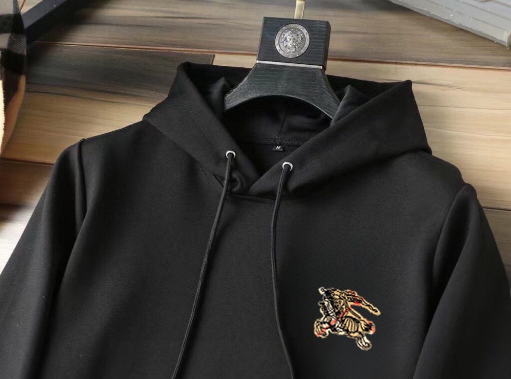 バーバリー「Burberry」2025年新作 爆売れスウェットスーツ