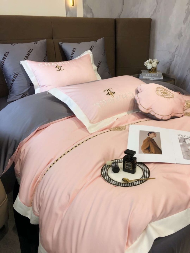 シャネル「Chanel」プレミアムコットン ゴールド＆シルバー刺繍 4点セット