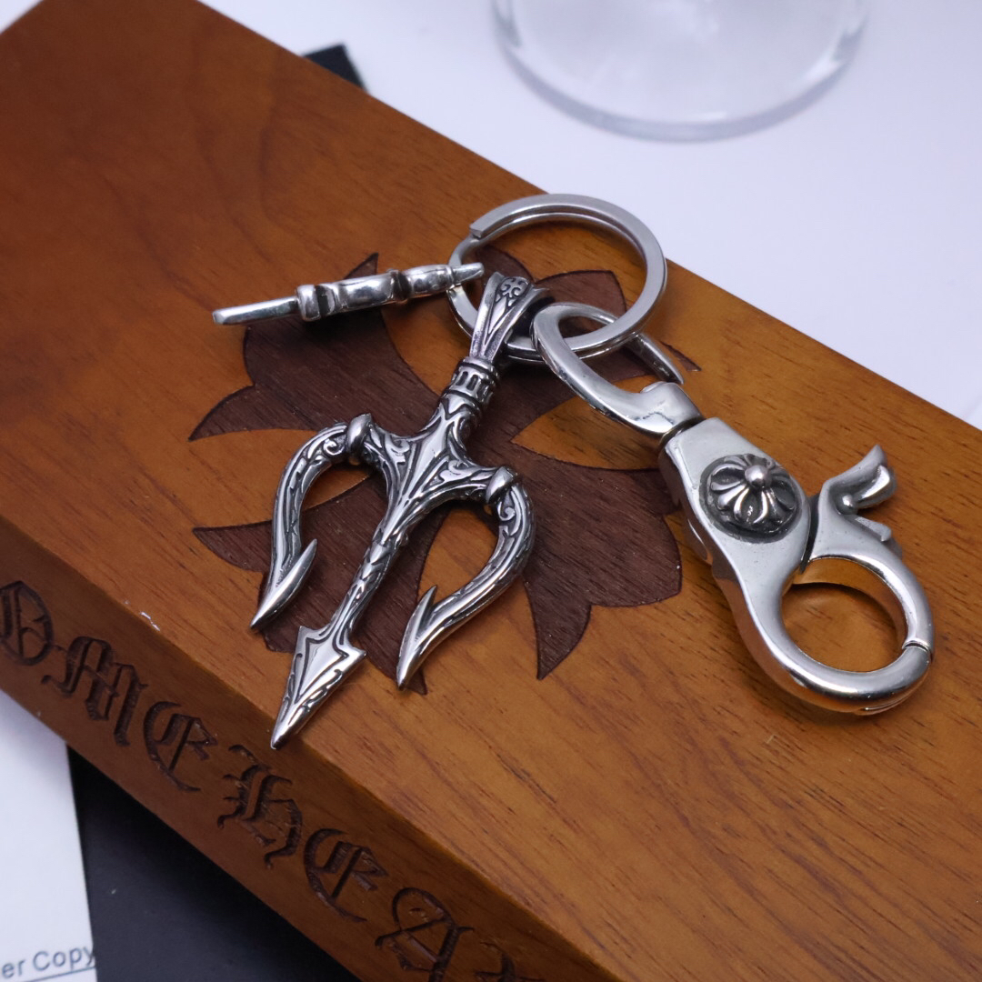 クロムハーツ「Chrome Hearts」キーホルダー＆バッグチャーム - スタイルアイコン