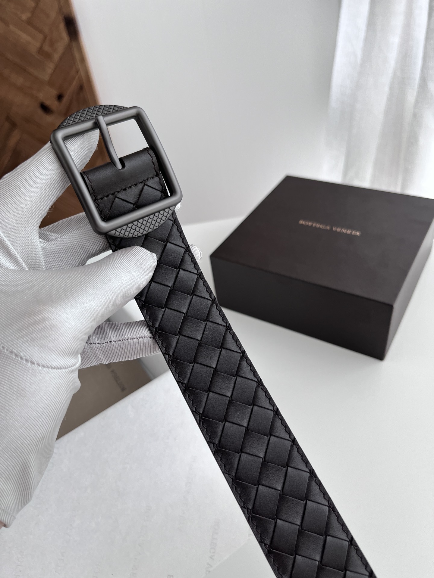 ボッテガ・ヴェネタ「Bottega Veneta」イントレチャート リバーシブル ベルト