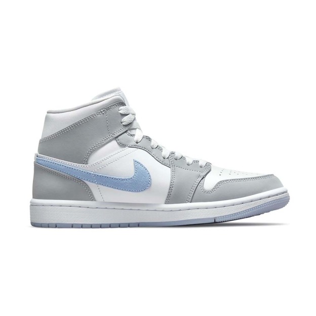 ナイキ「Nike」 エアジョーダン1 ミッド SE スニーカー