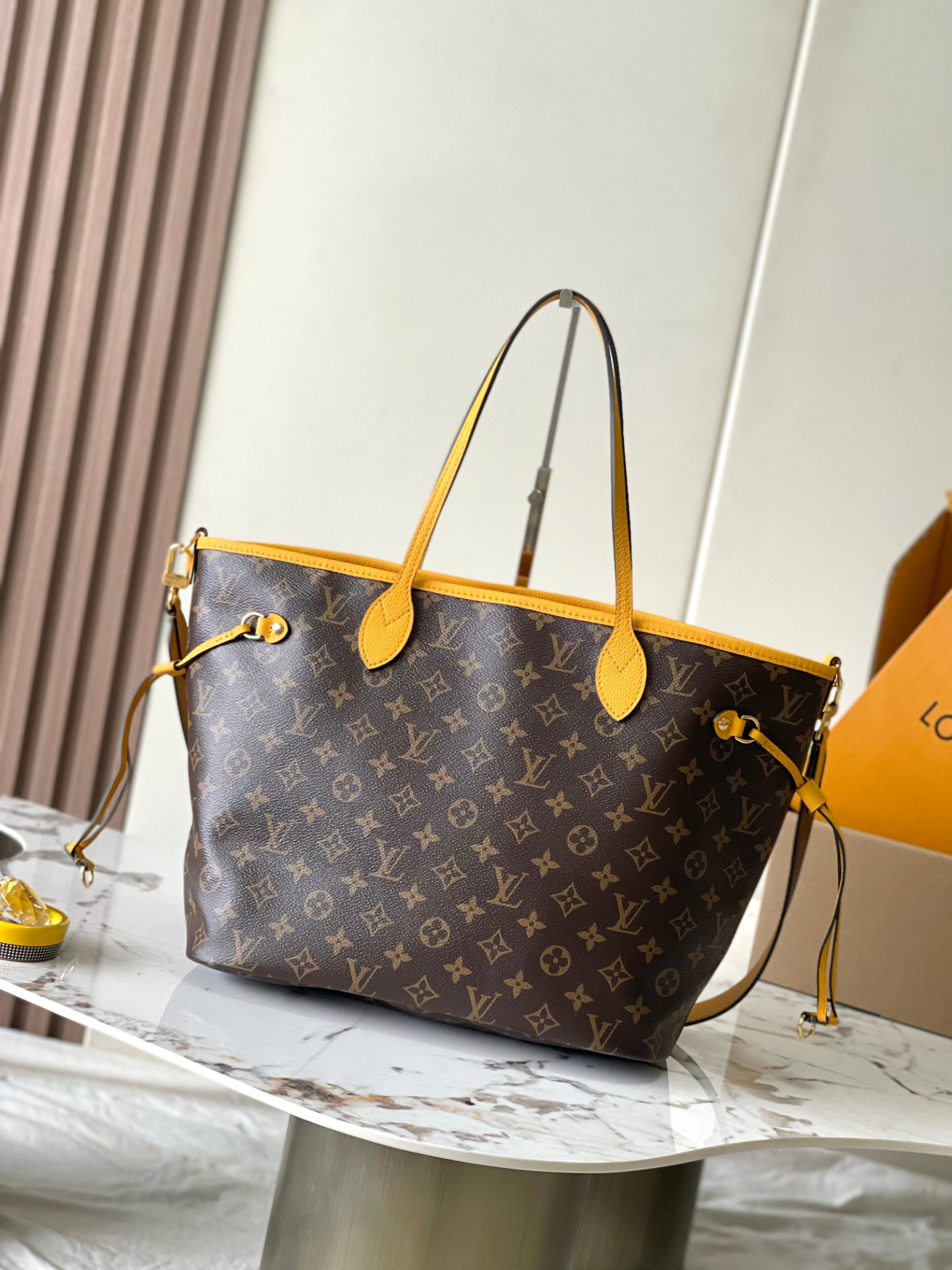ルイ・ヴィトン「Louis Vuitton」Neverfull Bandoulière Inside Out GM ハンドバッグ