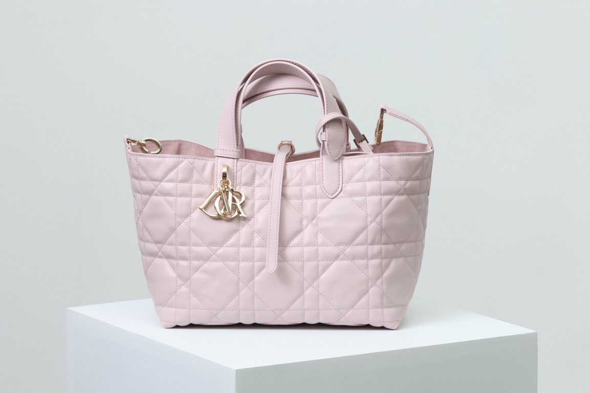 ディオール「Dior」Toujours ハンドバッグ センター（ラベンダーピンク カーフレザー）