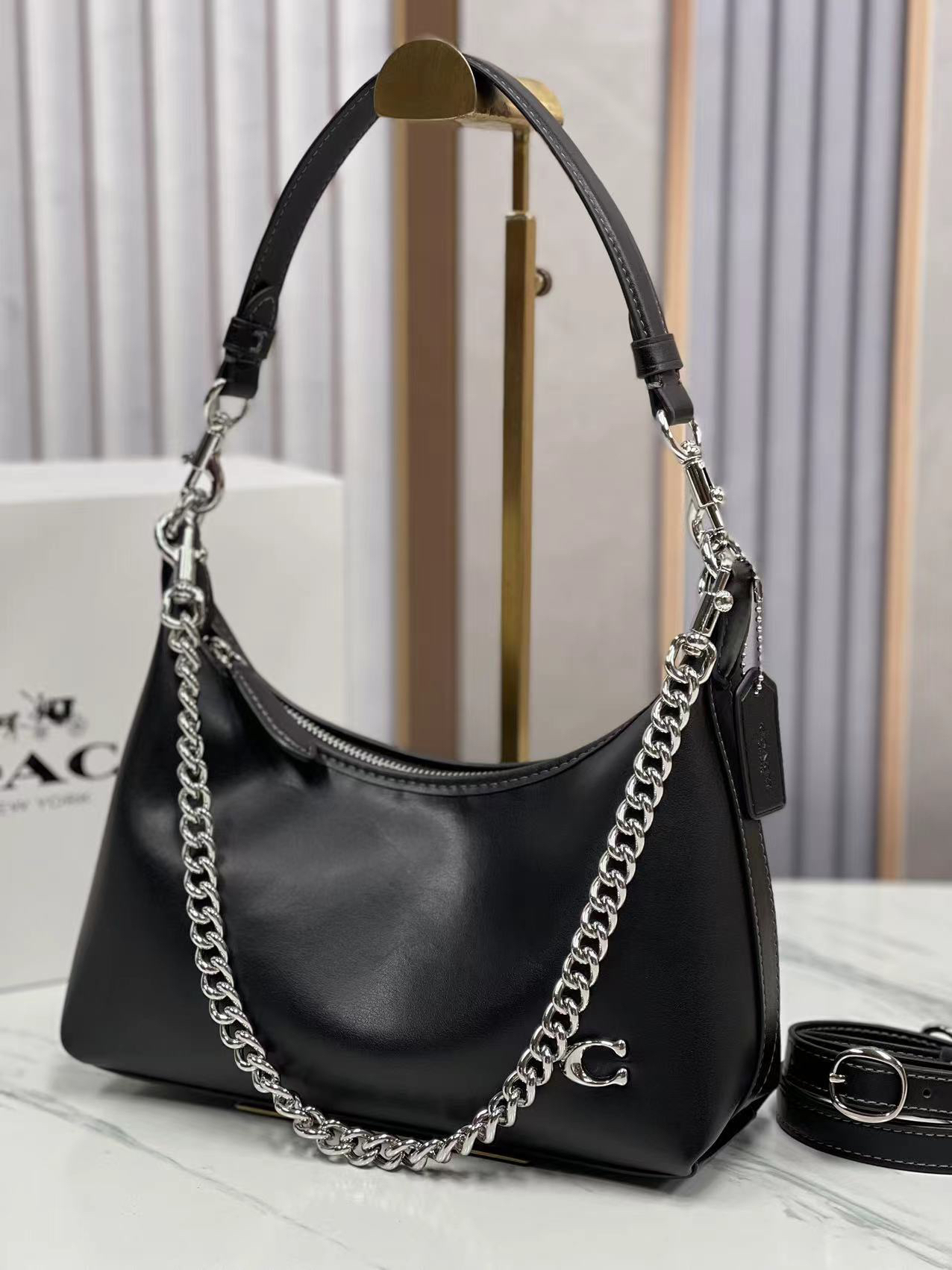 コーチ(Coach) ジュリエット ショルダー バッグ 25 CW640