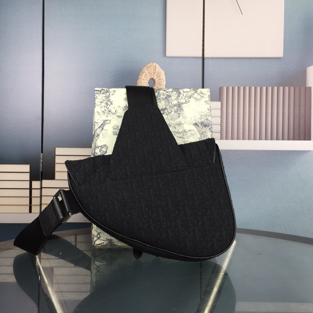 ディオール「Dior」SADDLE メンズ ショルダーバッグ