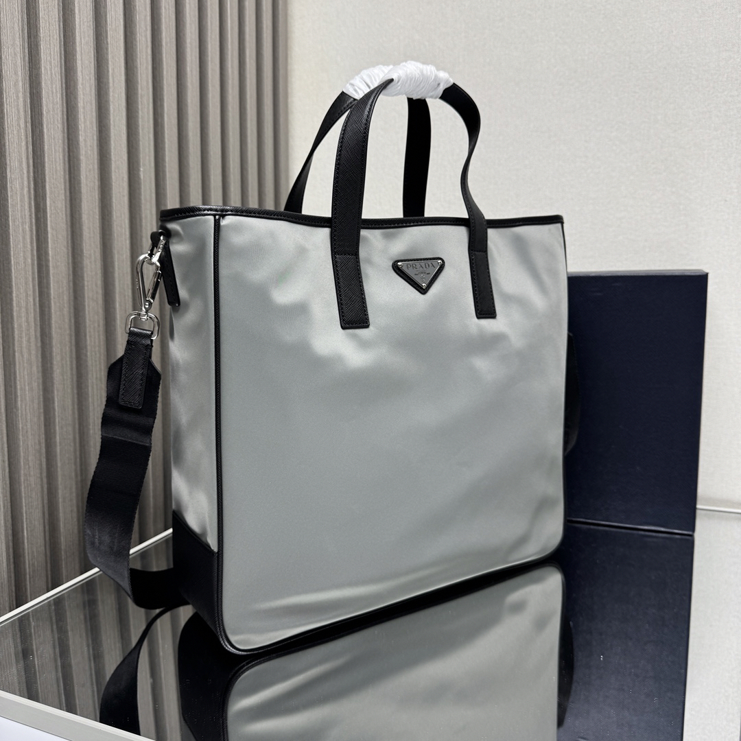 プラダ「Prada」メンズ ミニマリスト トートバッグ トートバッグ