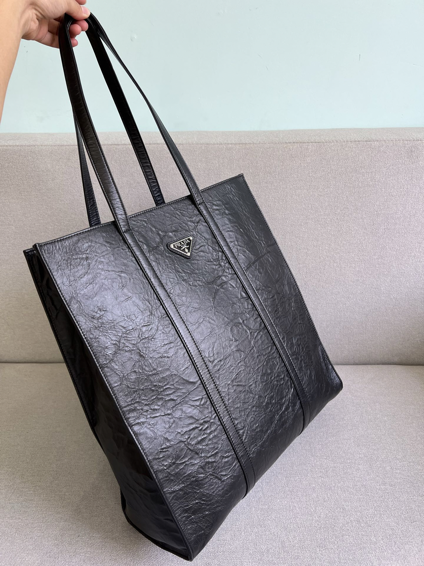 プラダ「Prada」ヴィンテージラムスキン ドレープトート トートバッグ