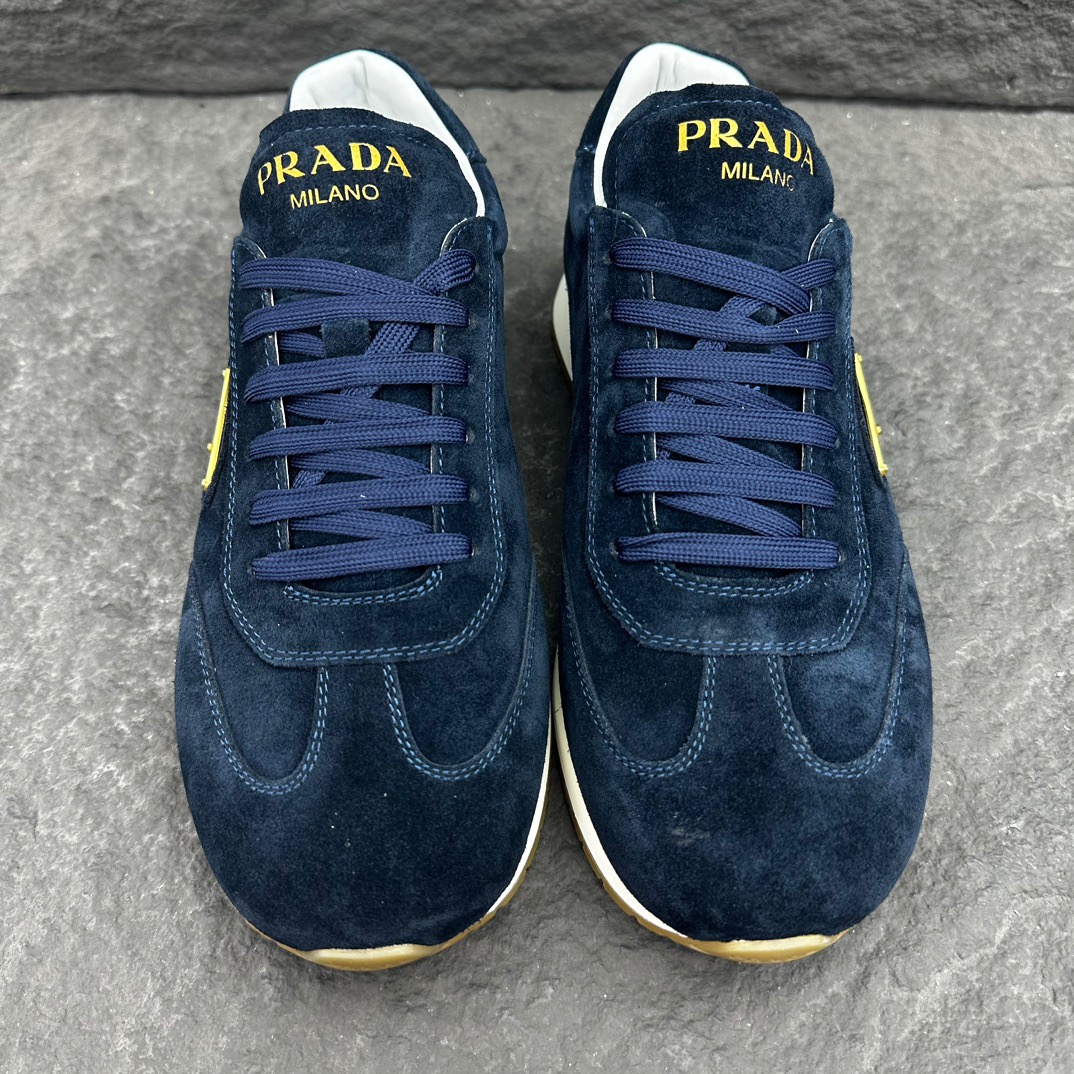 プラダ［Prada］Rankシリーズ スエードレザー メンズ／レディース スニーカー
