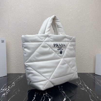 プラダ「Prada」Re-Nylon トートバッグ  ラージトート
