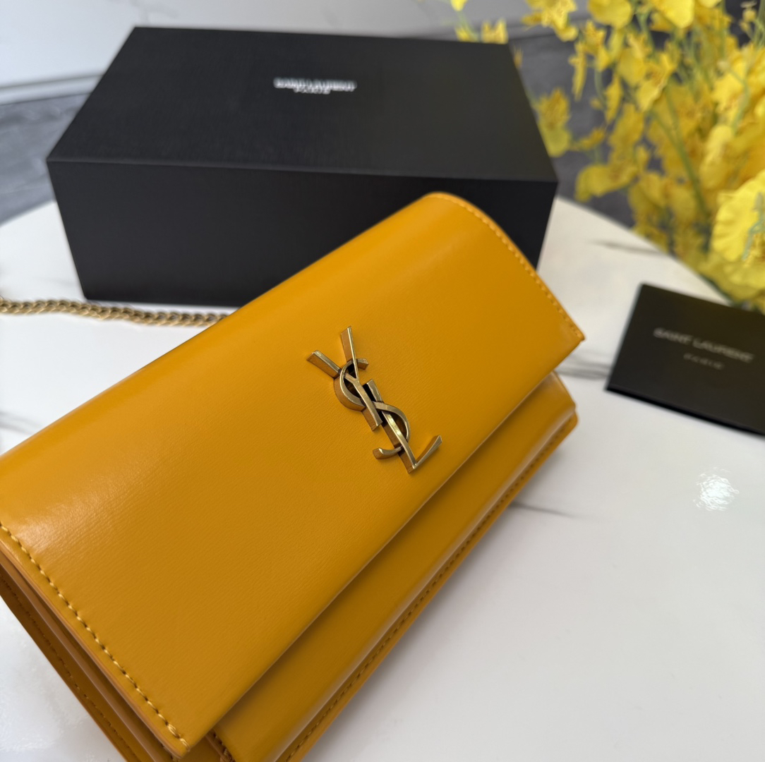 サンローラン「Saint Laurent」SUNSET BOX レザー クラッチバッグ