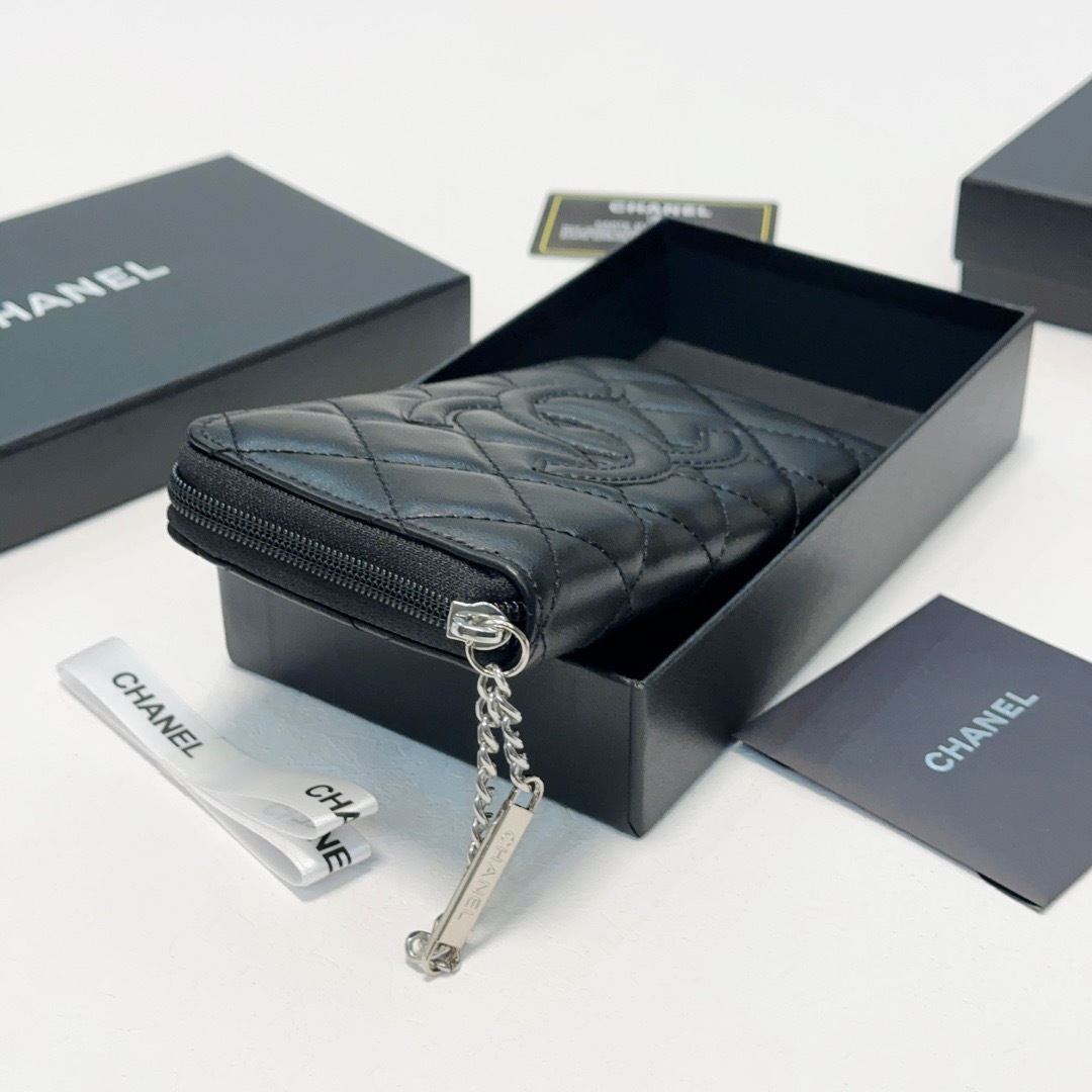 シャネル「Chanel」 ラムスキン フラップ ウォレット 財布